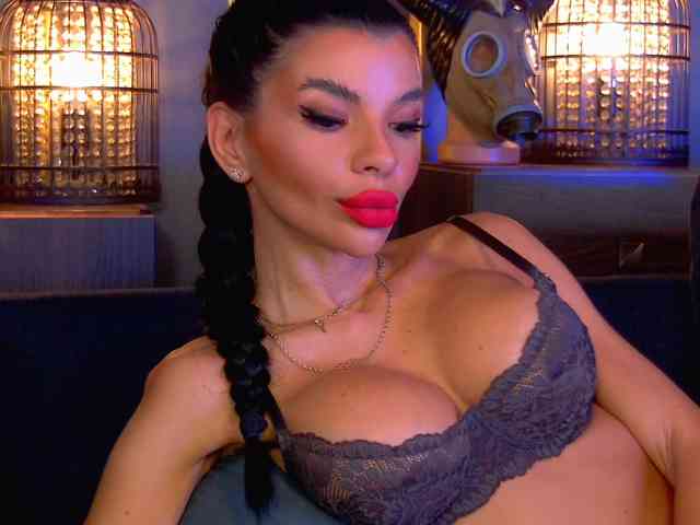 EleniaDevons