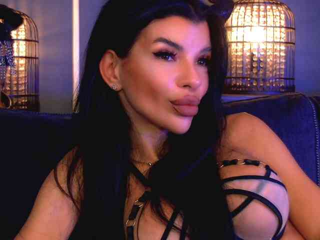 EleniaDevons