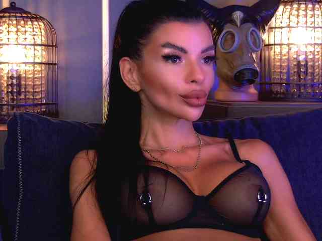EleniaDevons webcam