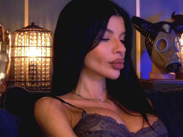 EleniaDevons