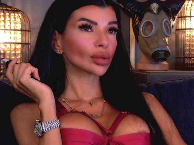 EleniaDevons