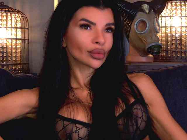 EleniaDevons