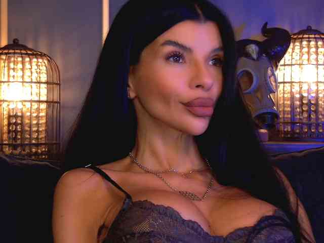 EleniaDevons