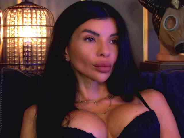 EleniaDevons