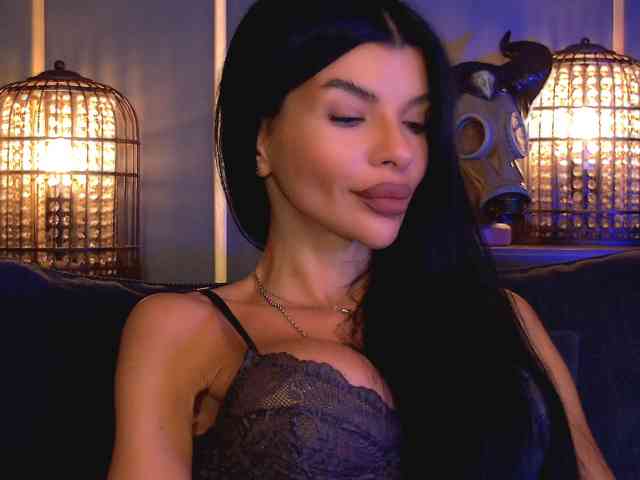 EleniaDevons