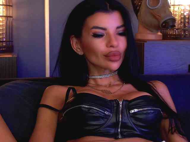 EleniaDevons webcam