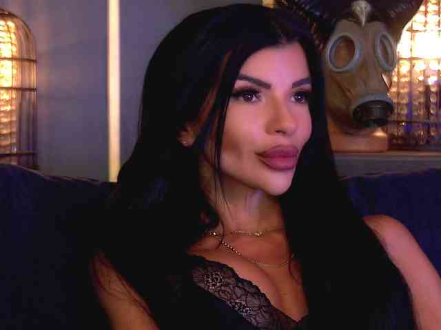 EleniaDevons webcam