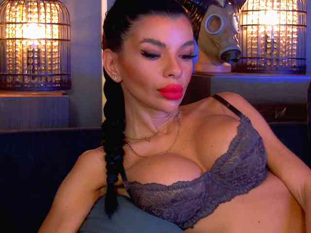 EleniaDevons