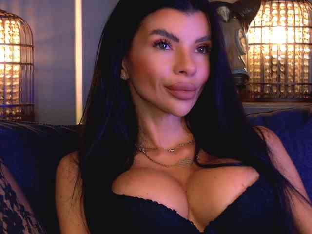 EleniaDevons