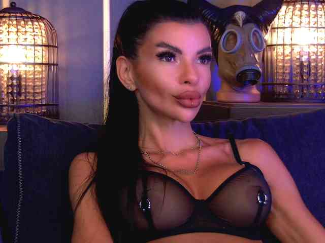 EleniaDevons webcam