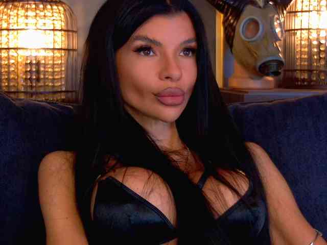 EleniaDevons