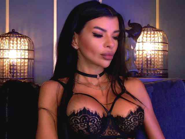 EleniaDevons