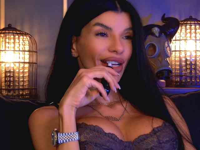 EleniaDevons