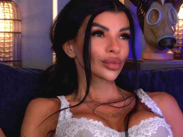 EleniaDevons