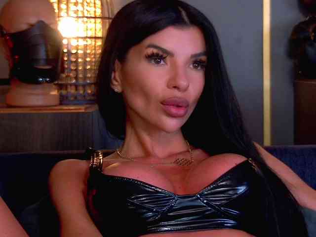 EleniaDevons