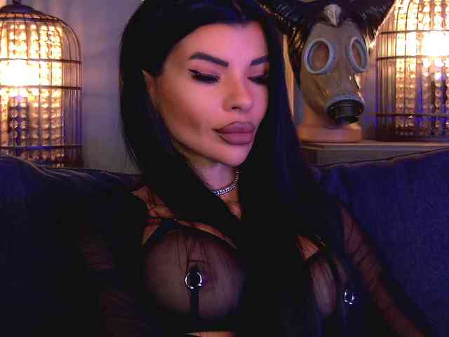 EleniaDevons
