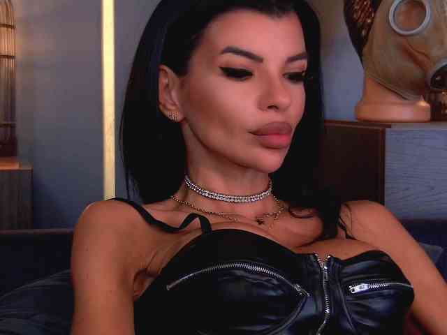 EleniaDevons