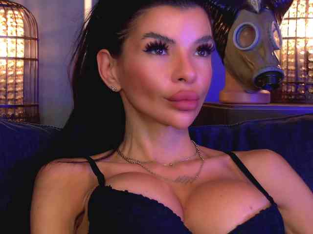 EleniaDevons