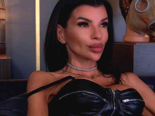 EleniaDevons