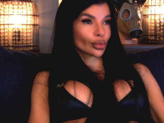 EleniaDevons