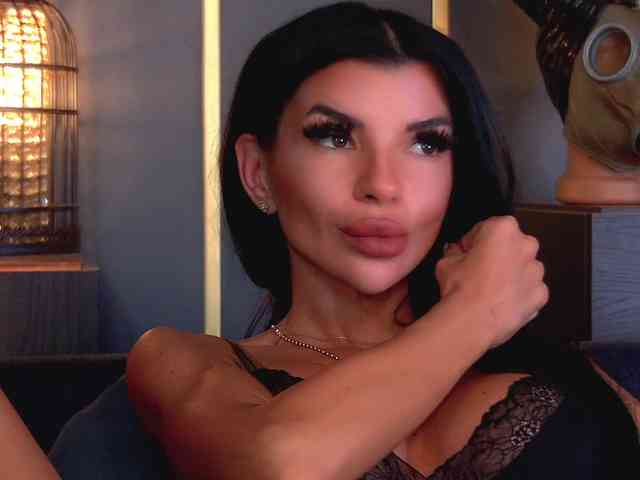 EleniaDevons webcam