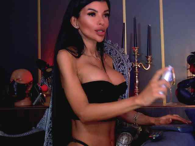 EleniaDevons