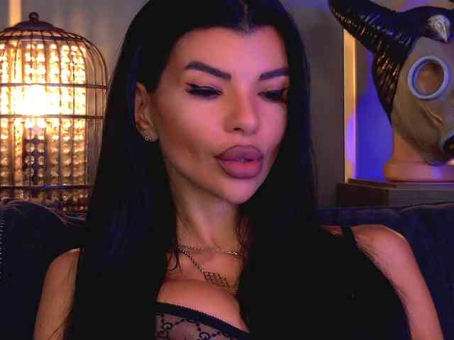 EleniaDevons