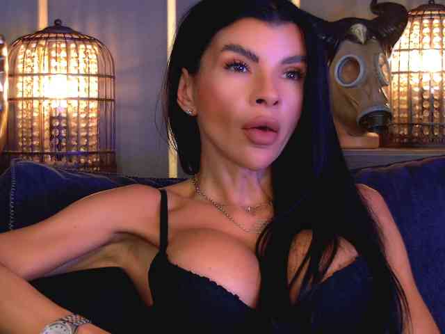 EleniaDevons