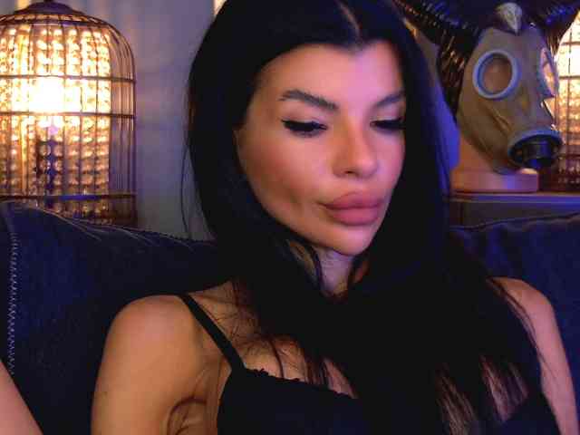 EleniaDevons