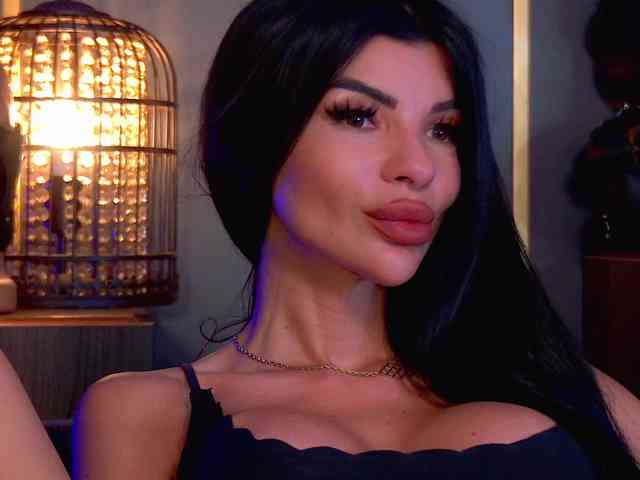 EleniaDevons webcam