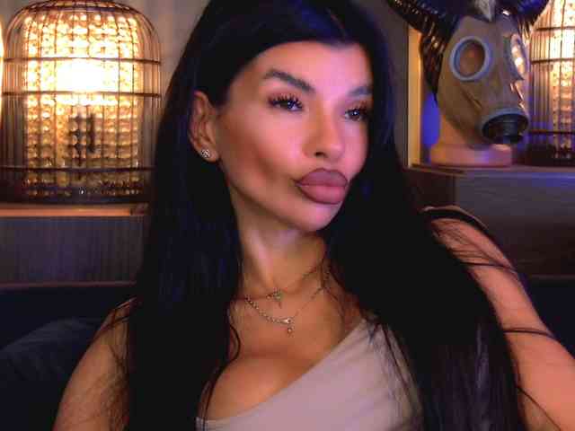 EleniaDevons