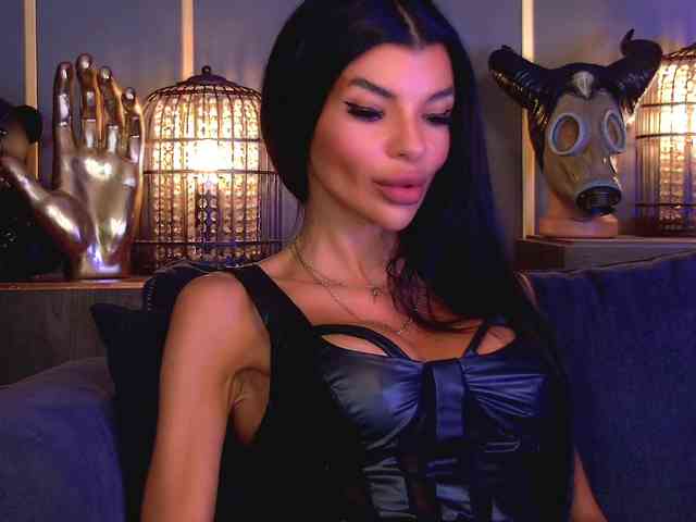 EleniaDevons