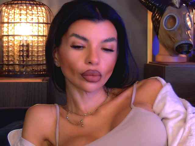 EleniaDevons