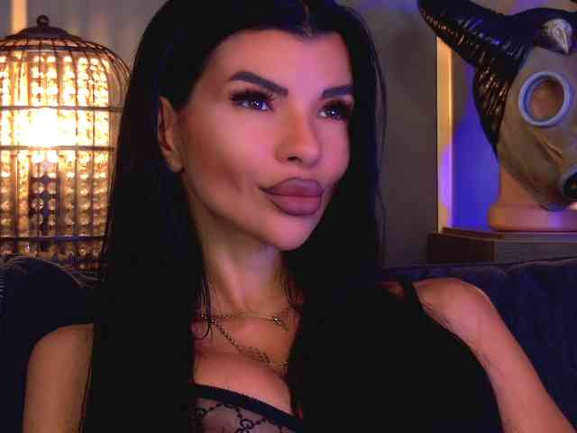 EleniaDevons