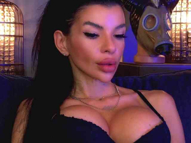 EleniaDevons