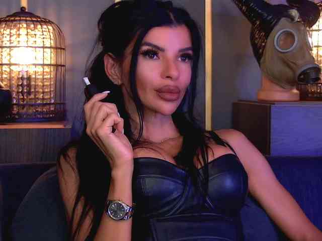 EleniaDevons