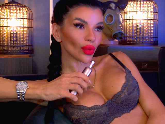 EleniaDevons