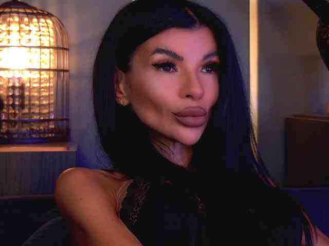 EleniaDevons webcam