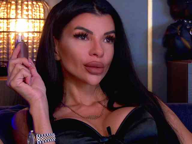 EleniaDevons