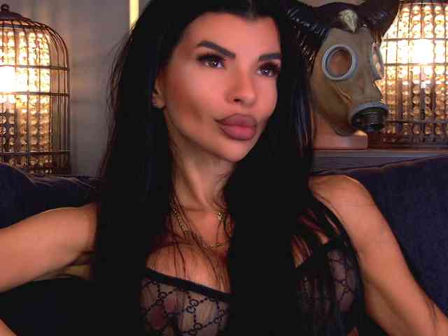 EleniaDevons