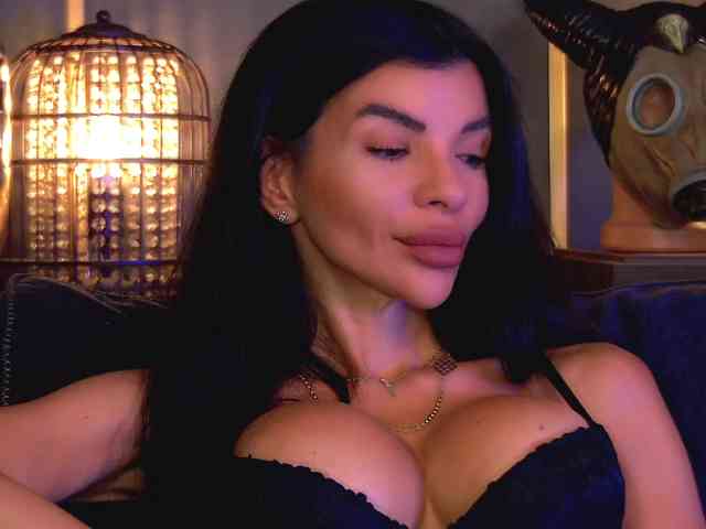 EleniaDevons