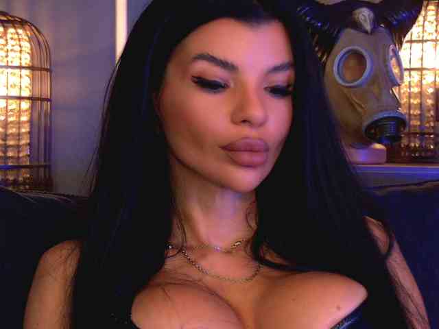 EleniaDevons