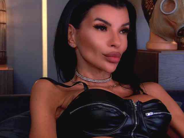 EleniaDevons