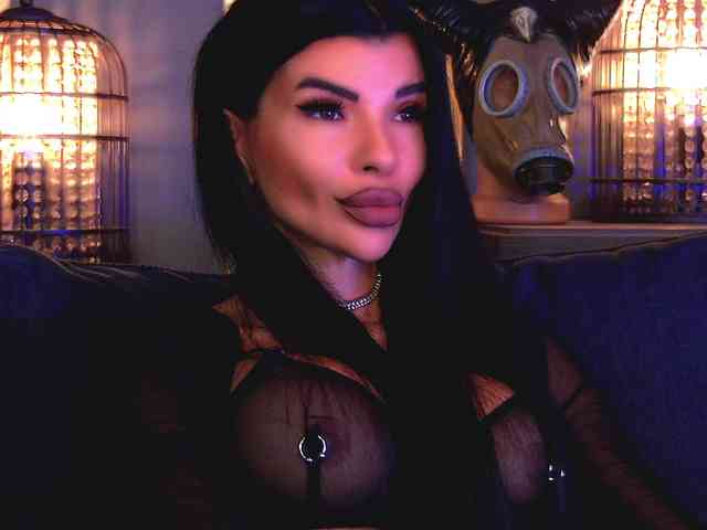 EleniaDevons