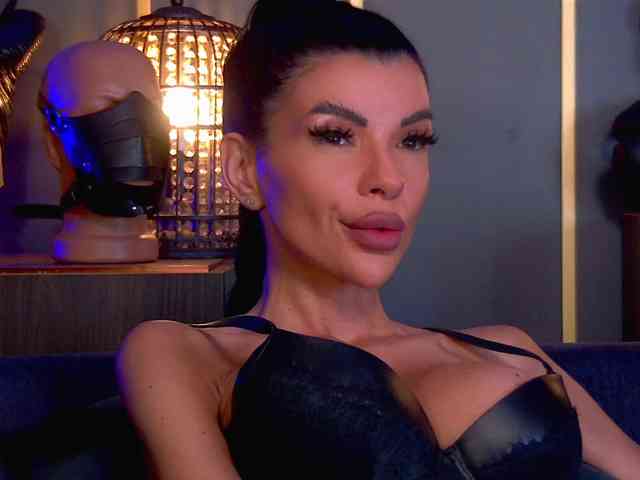 EleniaDevons