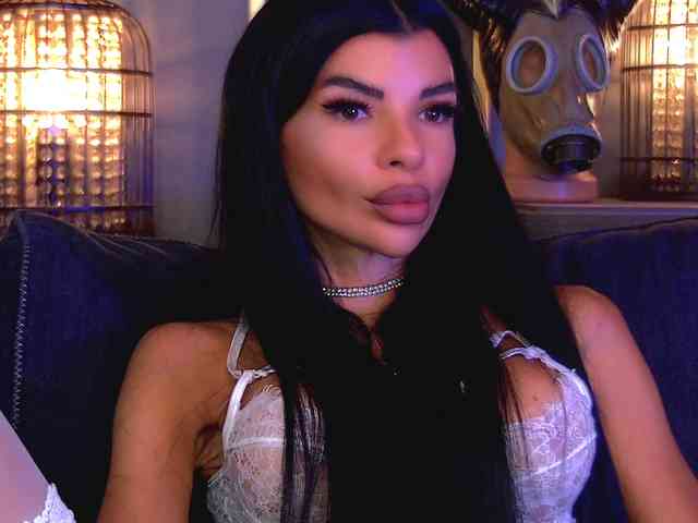 EleniaDevons