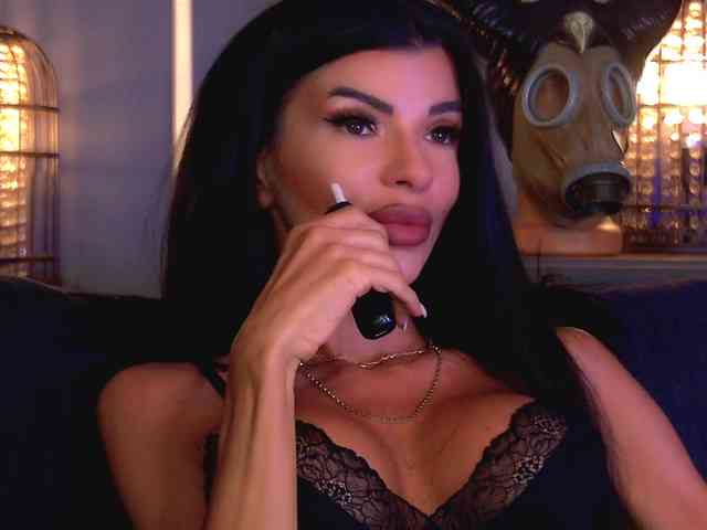 EleniaDevons webcam