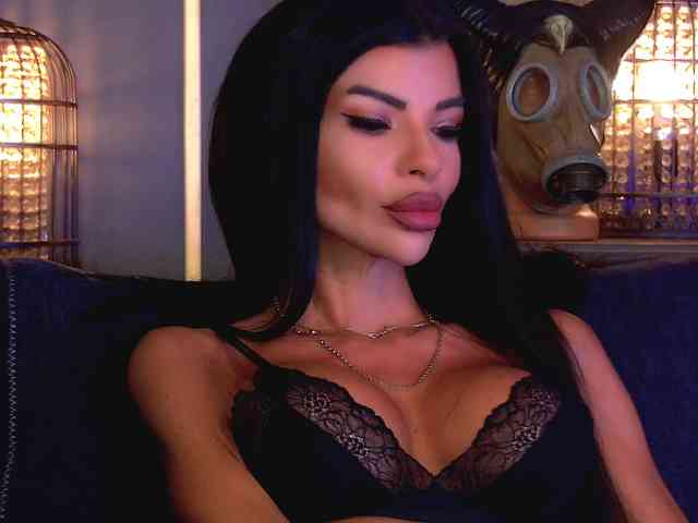 EleniaDevons webcam