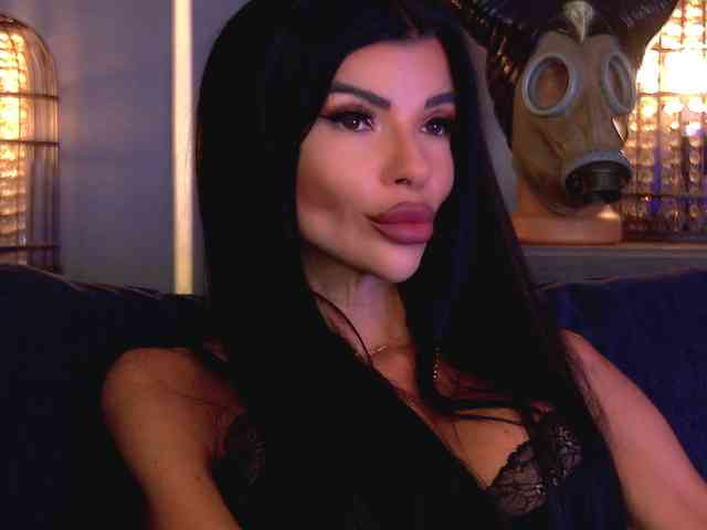 EleniaDevons webcam