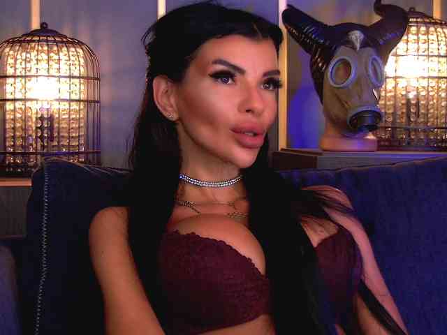 EleniaDevons